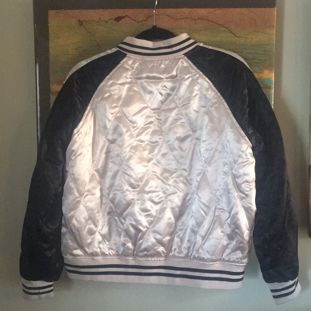 🌺❤️Beautiful Bomber Jacket❤️🌺 - Picture 2 of 2
